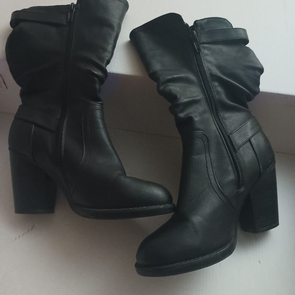 Rue etc! Boots - Picture 3 of 6